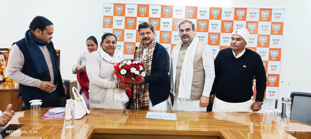 सुनीता डांगी का हांसी जिला प्रभारी बनने पर हुआ भव्य स्वागत जगमोहन यादव।
